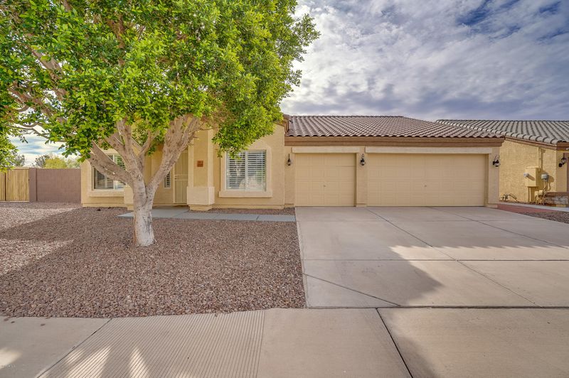 10517 E Emerald Cir, Mesa, AZ 85208