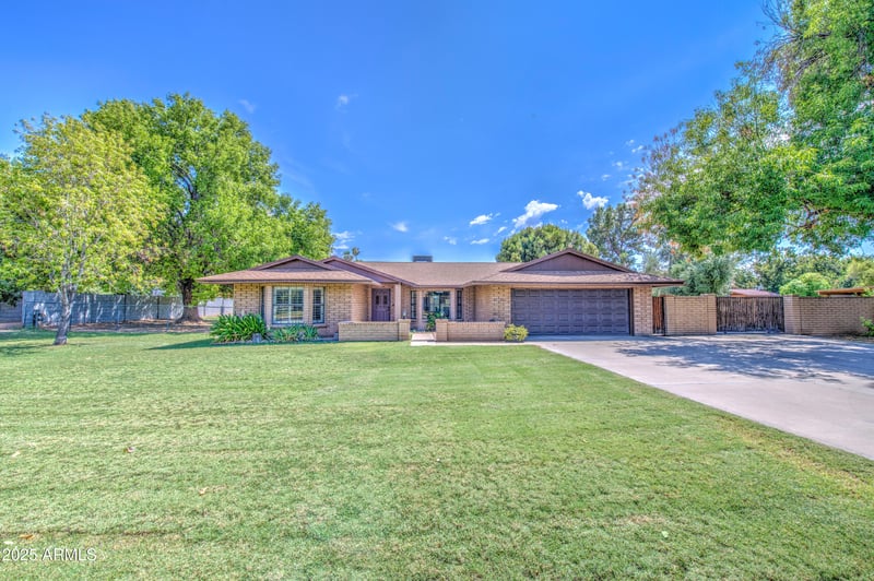 10517 Earll Dr, Avondale, AZ 85392