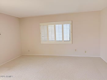 1052 Estate Dr, Miami, AZ 85539