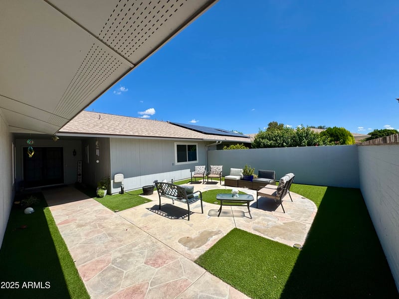 10520 Campana Dr, Sun City, AZ 85351