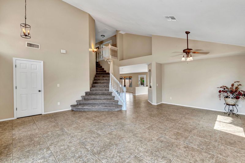 10520 E Diamond Ave, Mesa, AZ 85208