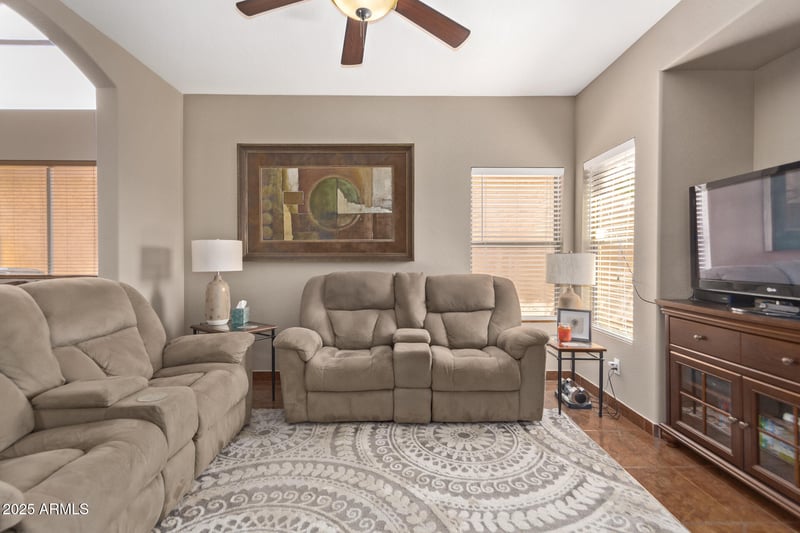 10521 Berkeley Rd, Avondale, AZ 85392