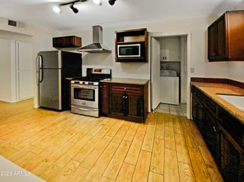 10521 Snead Dr, Sun, AZ 85351