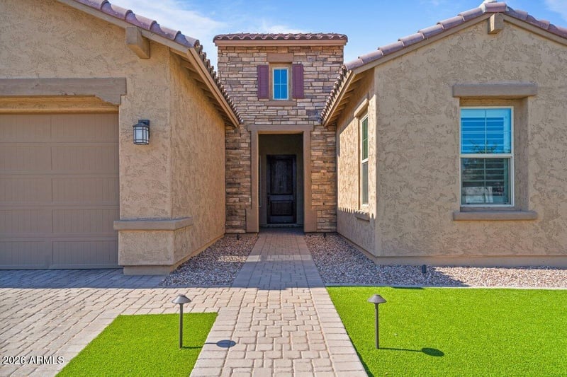10523 E Thornton Ave, Mesa, AZ 85212