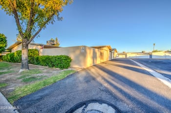 10523 Highwood Ln, Sun, AZ 85373