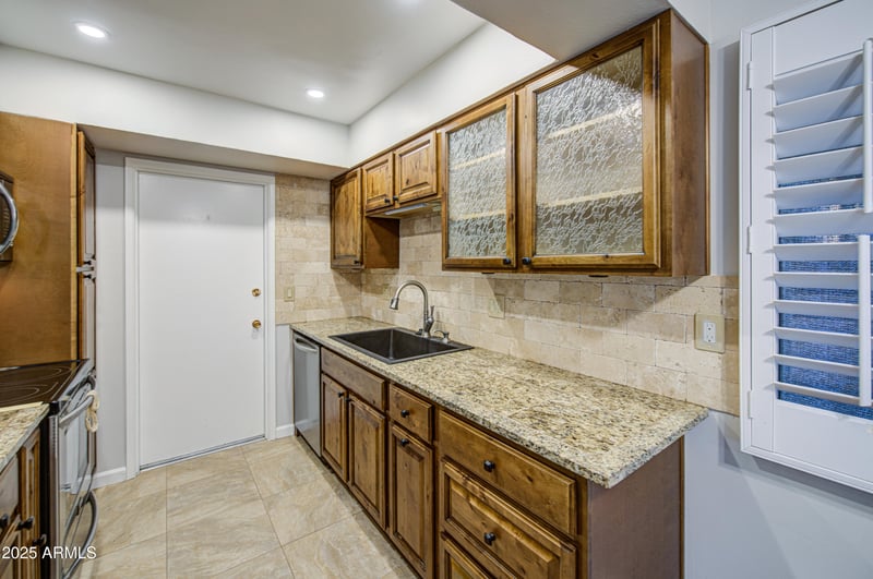 10523 Highwood Ln, Sun City, AZ 85373