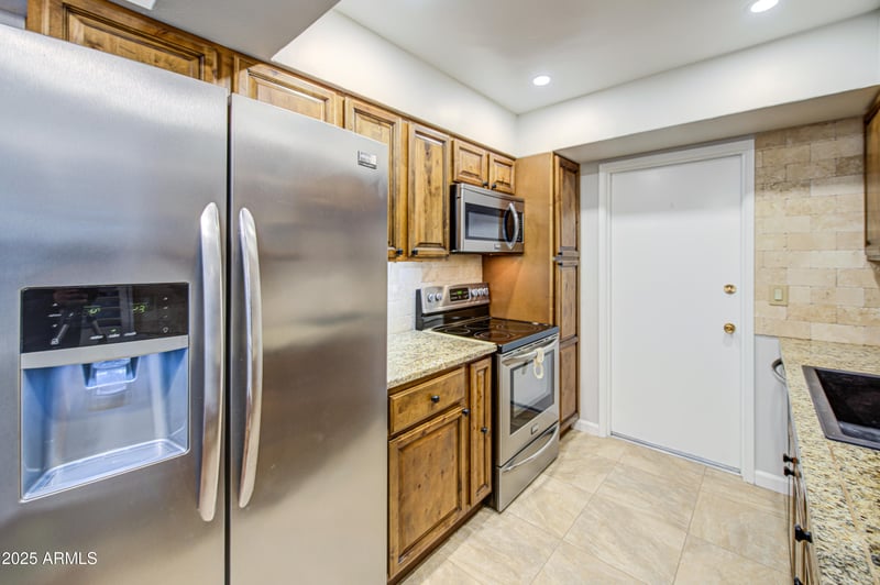 10523 Highwood Ln, Sun City, AZ 85373
