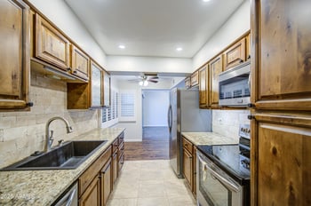10523 Highwood Ln, Sun City, AZ 85373