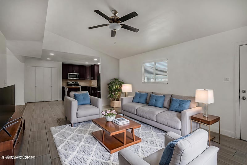 10526 Devonshire Ave, Phoenix, AZ 85037