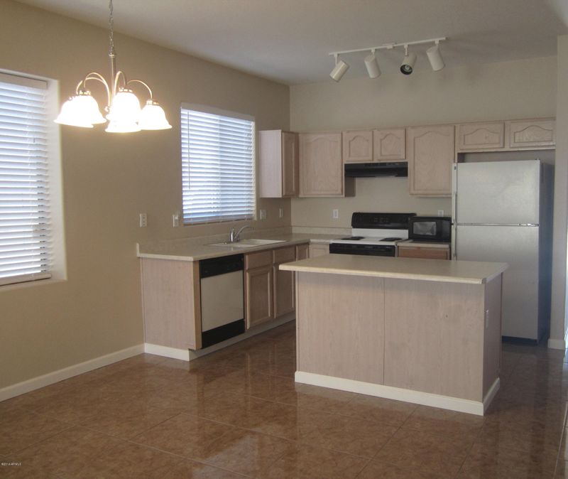10526 E Flossmoor Ave, Mesa, AZ 85208