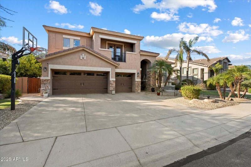 10526 E Lomita Ave, Mesa, AZ 85209