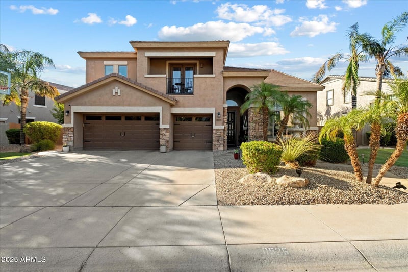 10526 E Lomita Ave, Mesa, AZ 85209