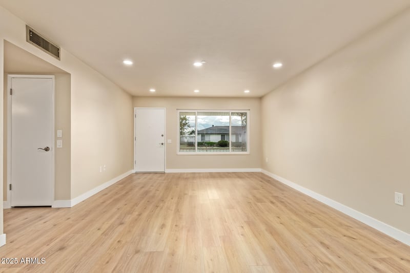 10528 Oak Ridge Dr, Sun City, AZ 85351