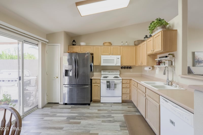 10528 Potter Dr, Peoria, AZ 85382