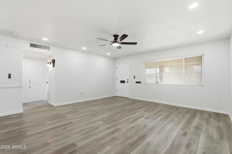 10528 W Saratoga Cir, Sun City, AZ 85351