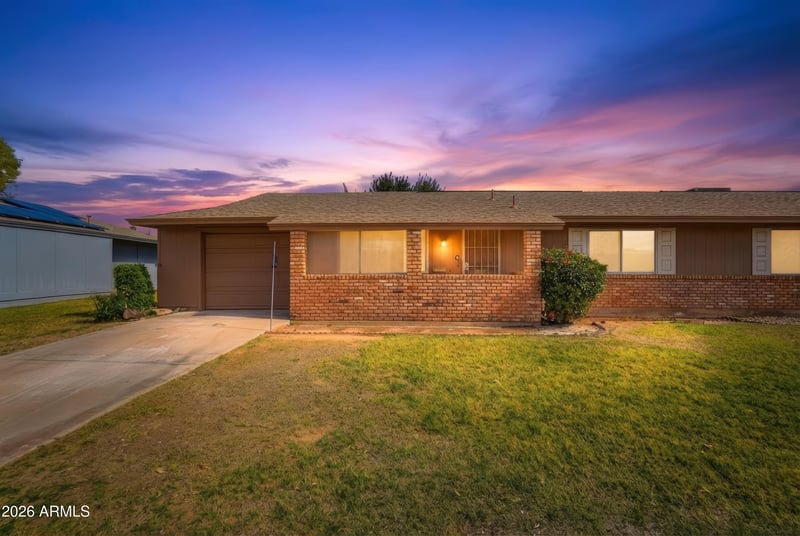 10528 W Saratoga Cir, Sun City, AZ 85351