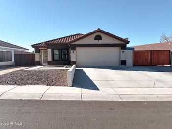 10529 Robin Ln, Peoria, AZ 85383