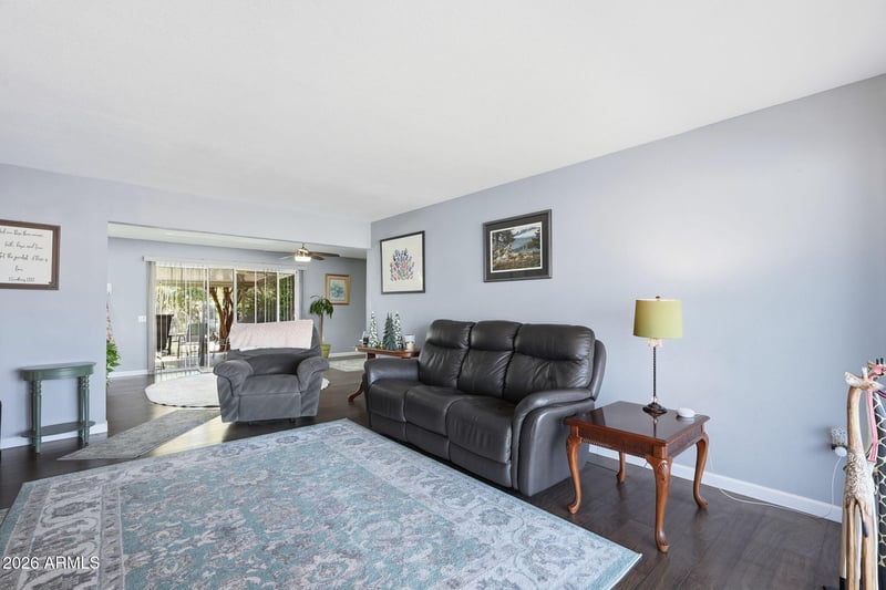 10529 Gulf Hills Dr, Sun City, AZ 85351