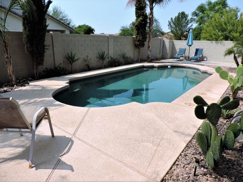 1053 E Heather Dr, San Tan Valley, AZ 85140