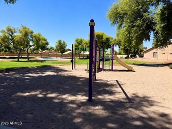 1053 Myrna Ln, Tempe, AZ 85284