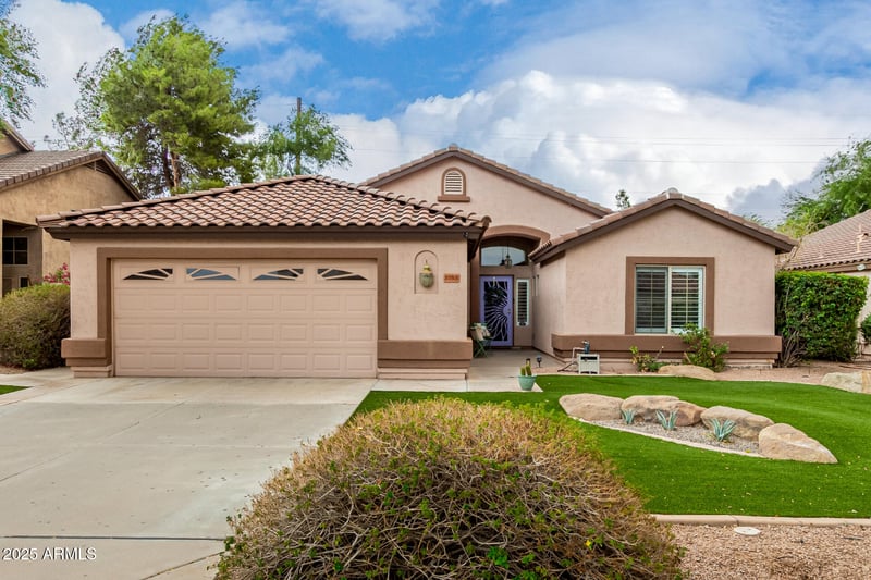 1053 Washington Ave, Gilbert, AZ 85233