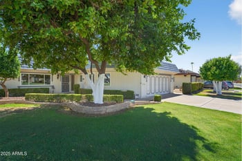 10533 Hutton Dr, Sun City, AZ 85351