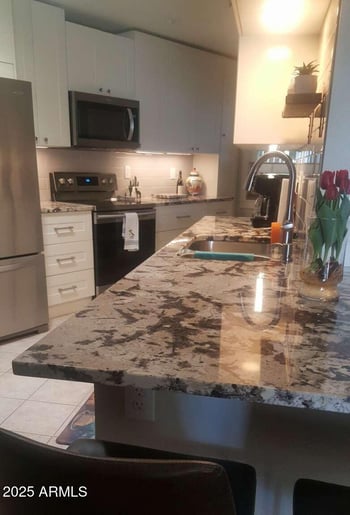 10533 Ocotillo Dr, Sun City, AZ 85373