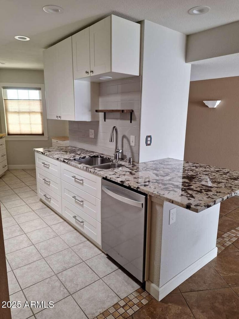 10533 Ocotillo Dr, Sun City, AZ 85373