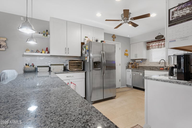 10533 Cheryl Dr, Sun City, AZ 85351