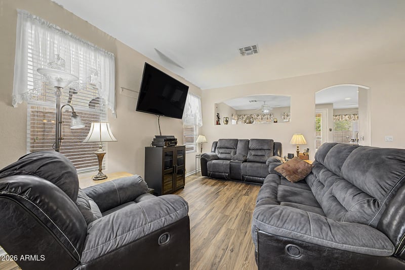 10533 W Potter Dr, Peoria, AZ 85382