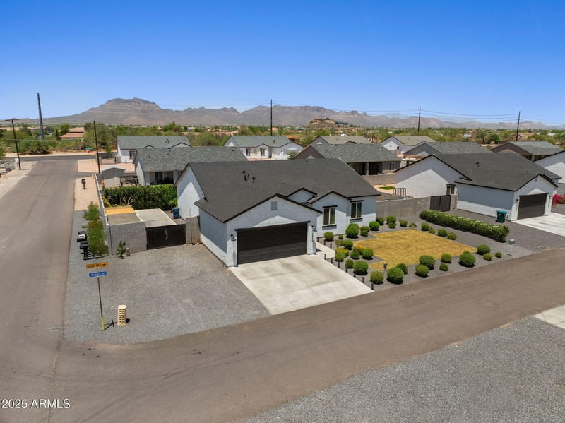 10534 Butte St, Apache Junction, AZ 85120