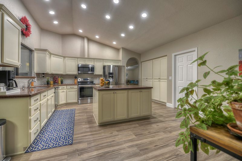 10535 E Terra Dr, Scottsdale, AZ 85258