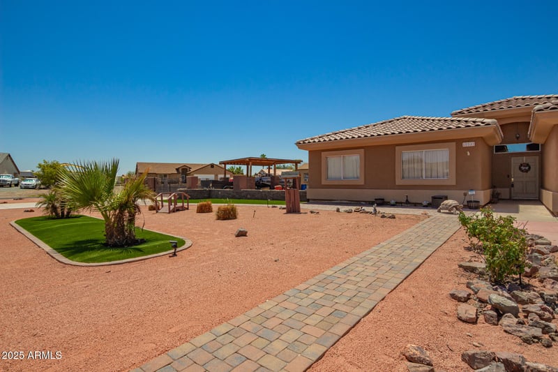 10535 San Miguel Ave, Glendale, AZ 85307