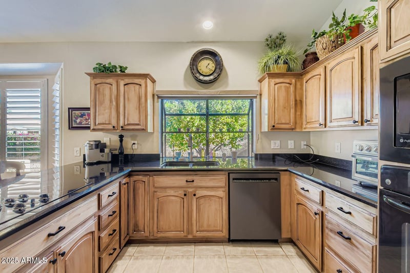 10536 Hercules Dr, Sun Lakes, AZ 85248