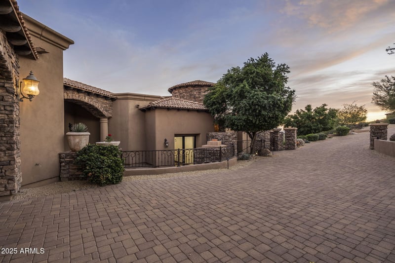 10537 Crestview Dr, Fountain Hills, AZ 85268