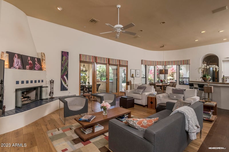 10537 E Sunnyside Dr, Scottsdale, AZ 85259