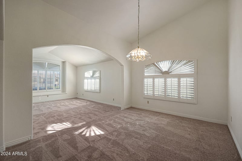 10538 N 56th Dr, Glendale, AZ 85302