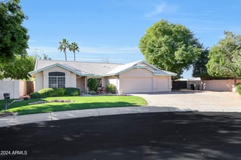 10538 N 56th Dr, Glendale, AZ 85302