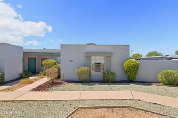 10538 W Palmeras Dr, Sun City, AZ 85373