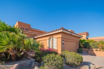 1054 E Shangri La Rd, Phoenix, AZ 85020