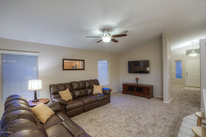 1054 W Vaughn Ave, Gilbert, AZ 85233