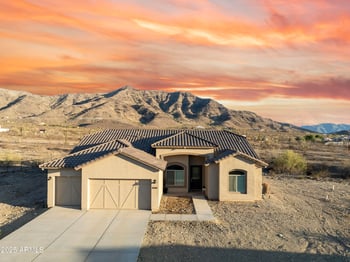10540 32nd Dr, Laveen, AZ 85339