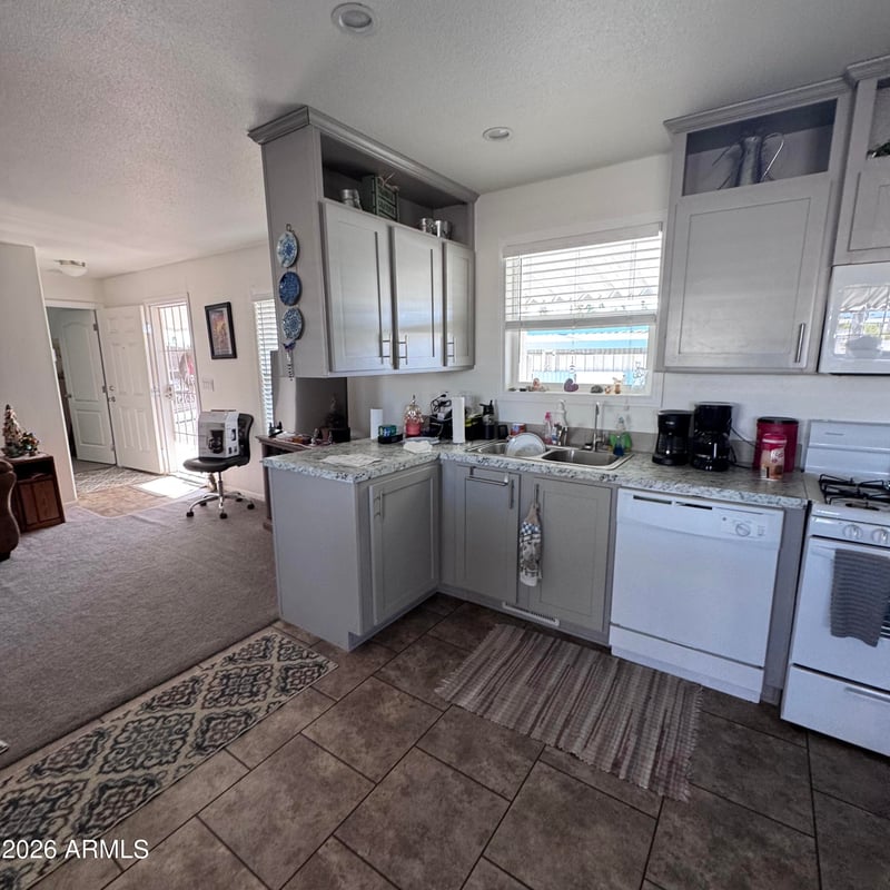 10540 Apache Trl #15, Apache Junction, AZ 85120