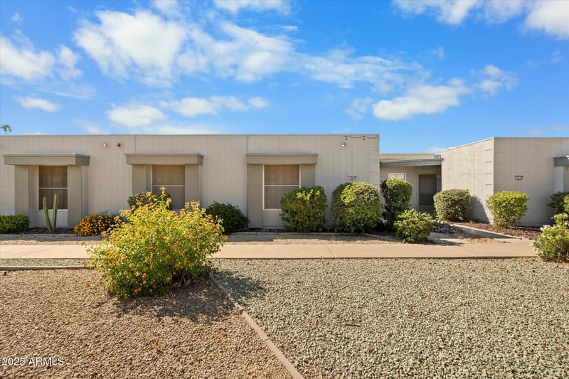 10540 Palmeras Dr, Sun City, AZ 85373