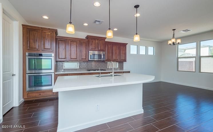 10542 E Kinetic Dr, Mesa, AZ 85212