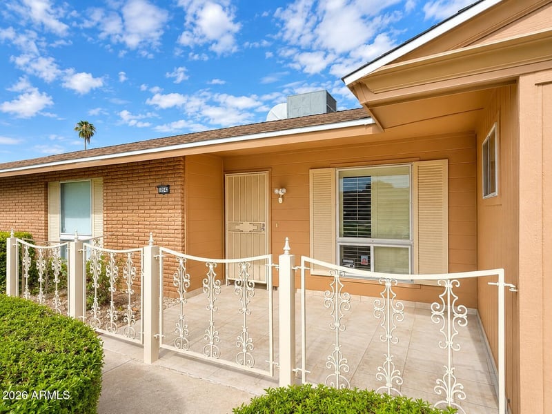 10542 W Tropicana Cir, Sun City, AZ 85351