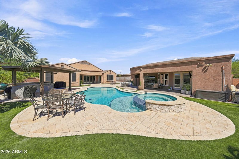 10543 W Electra Ln, Peoria, AZ 85383