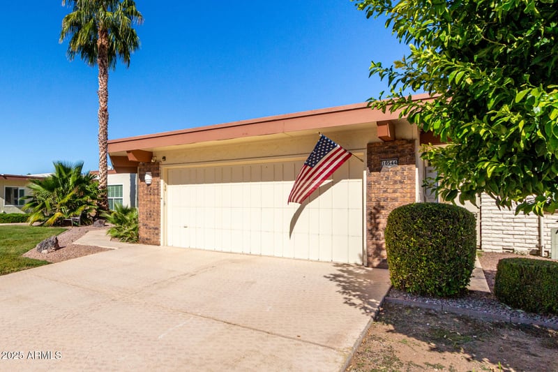 10544 Pineaire Dr, Sun City, AZ 85351