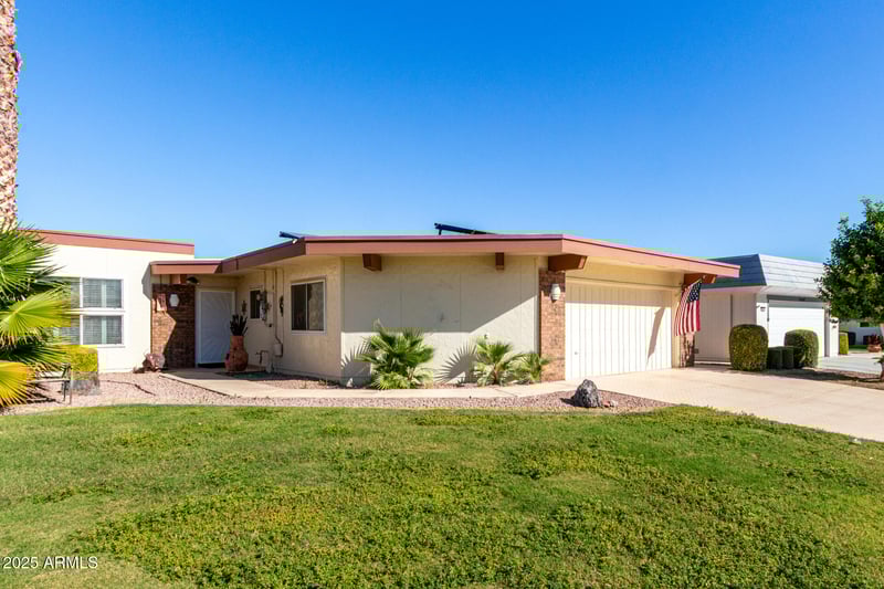 10544 Pineaire Dr, Sun City, AZ 85351