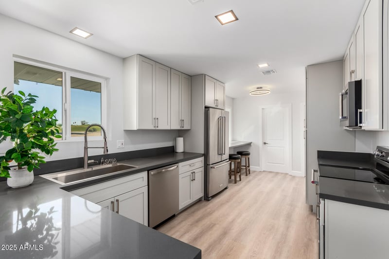 10544 Prairie Hills Cir, Sun City, AZ 85351